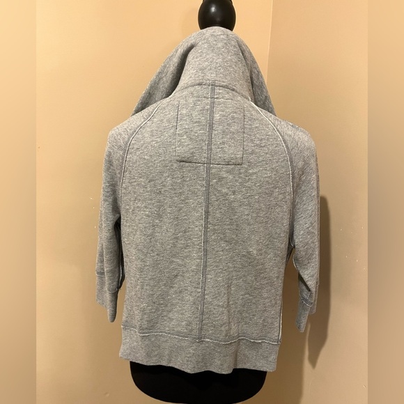 Girls Abercrombie Grey Fleece wide collar 3/4 sleeve snap jacket, size L - Picture 3 of 7